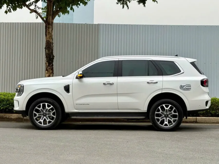 ford everest titanium - Ảnh 3