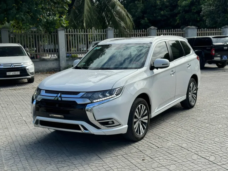 mitsubishi outlander - Ảnh 9