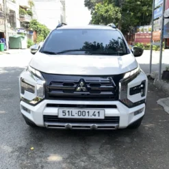 mitsubishi xpander cross